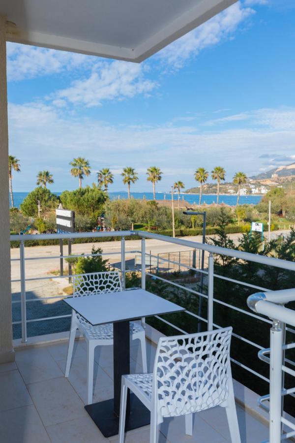 Seaview Apartments Vlorë Esterno foto