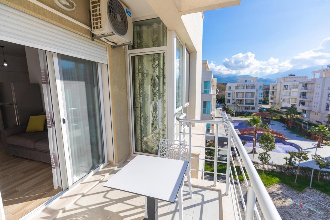Seaview Apartments Vlorë Esterno foto